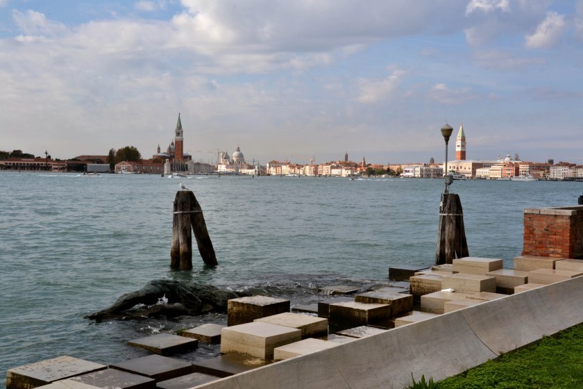 monumento alla partigiana di Carlo Scarpa | Venezia (foto Roberta Signorile)